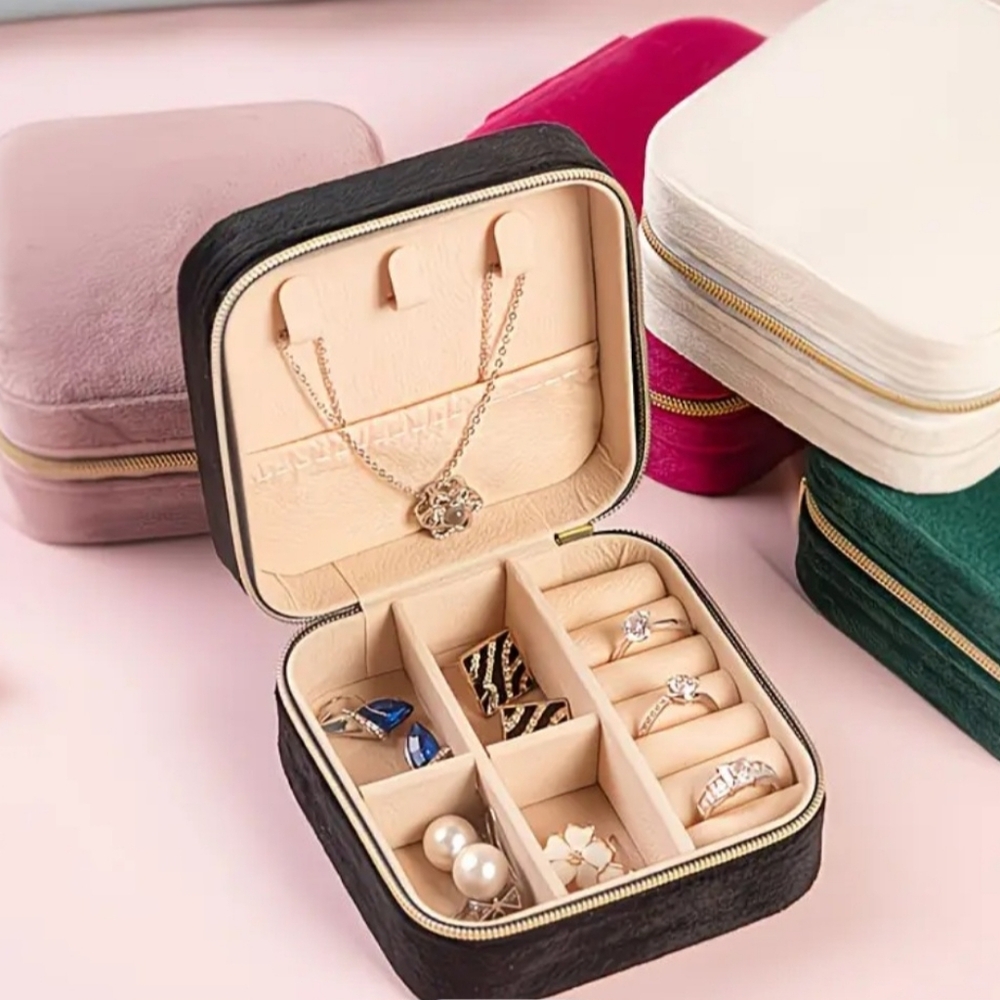 Black Travel Jewelry Organizer - Picture 2 of 2